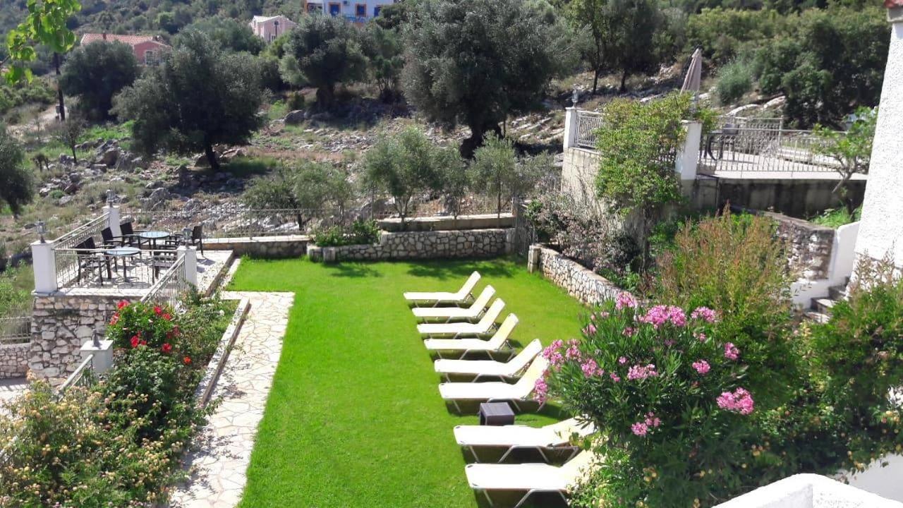 Makis Village-Apartments Agia Efimia Ngoại thất bức ảnh
