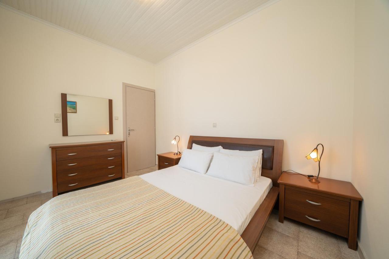 Makis Village-Apartments Agia Efimia Ngoại thất bức ảnh