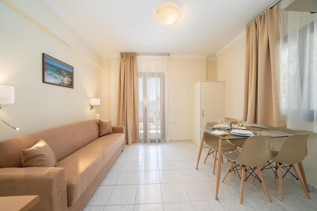 Makis Village-Apartments Agia Efimia Ngoại thất bức ảnh