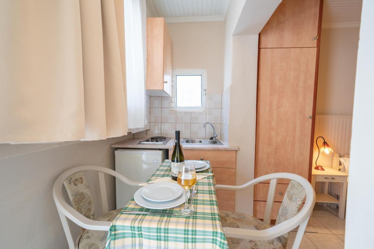 Makis Village-Apartments Agia Efimia Ngoại thất bức ảnh