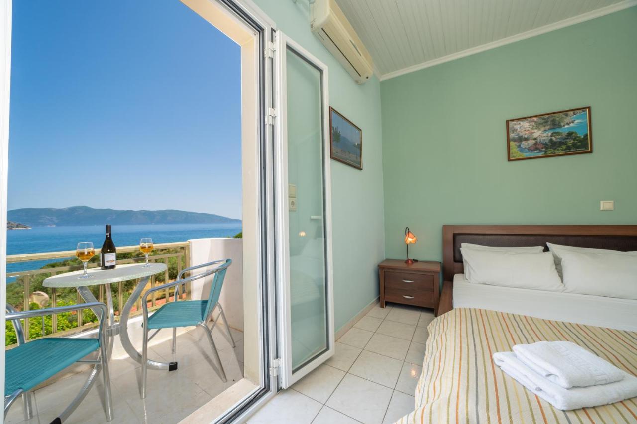 Makis Village-Apartments Agia Efimia Ngoại thất bức ảnh