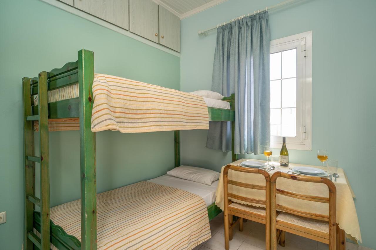 Makis Village-Apartments Agia Efimia Ngoại thất bức ảnh