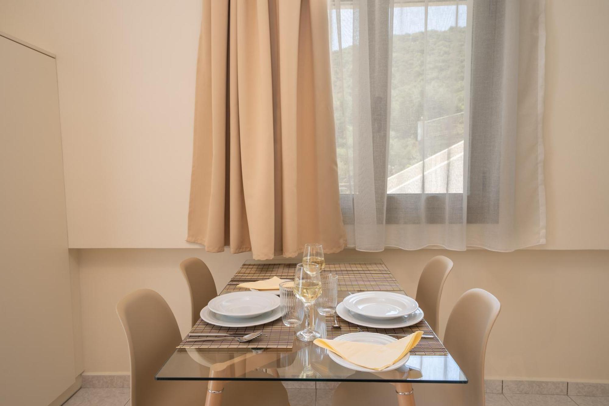 Makis Village-Apartments Agia Efimia Ngoại thất bức ảnh